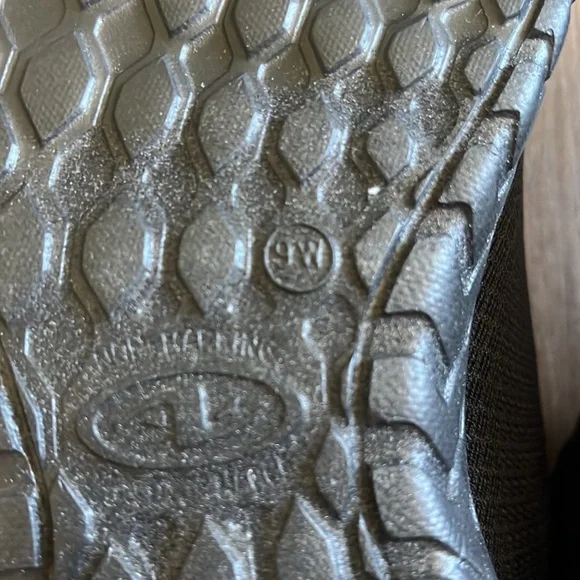 Athletic Works Comfort Fit Memory Foam Black Slip On Sneakers Size 9W - Picture 6 of 6